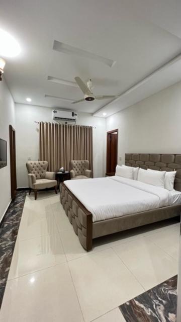 Grand Royal Bed & Breakfast Islamabad Ngoại thất bức ảnh