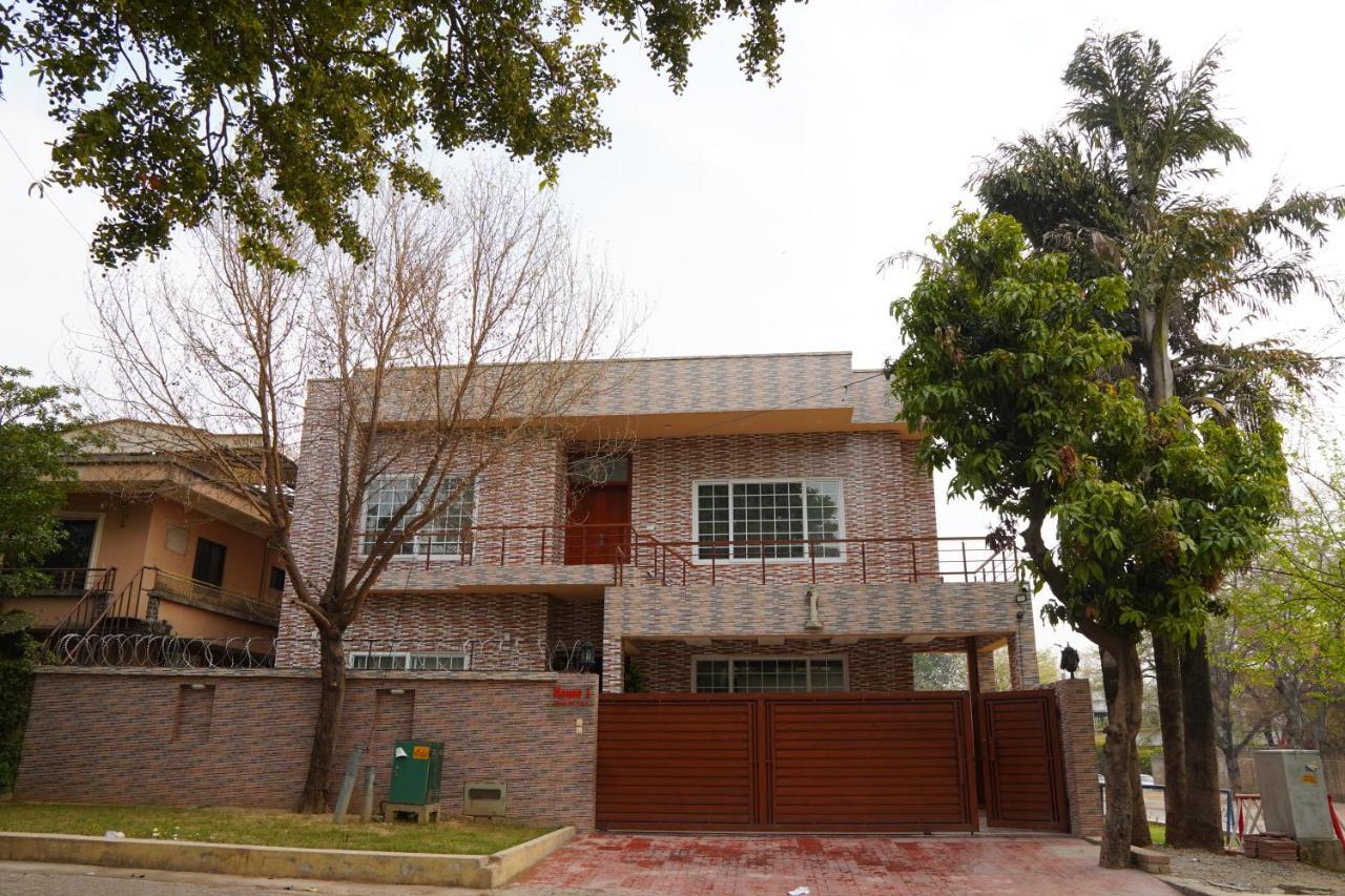 Grand Royal Bed & Breakfast Islamabad Ngoại thất bức ảnh