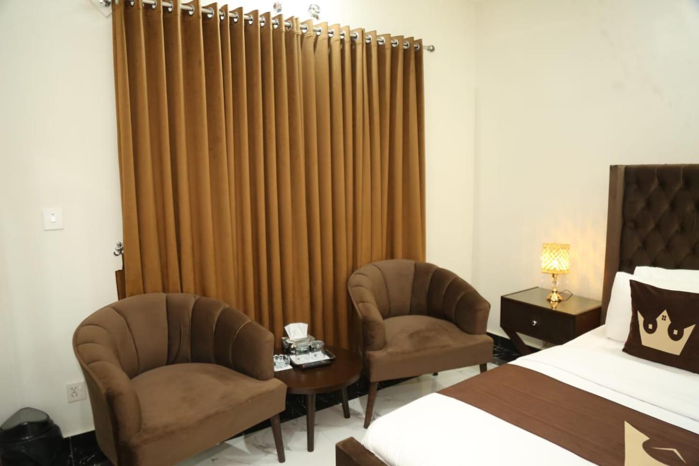 Grand Royal Bed & Breakfast Islamabad Ngoại thất bức ảnh
